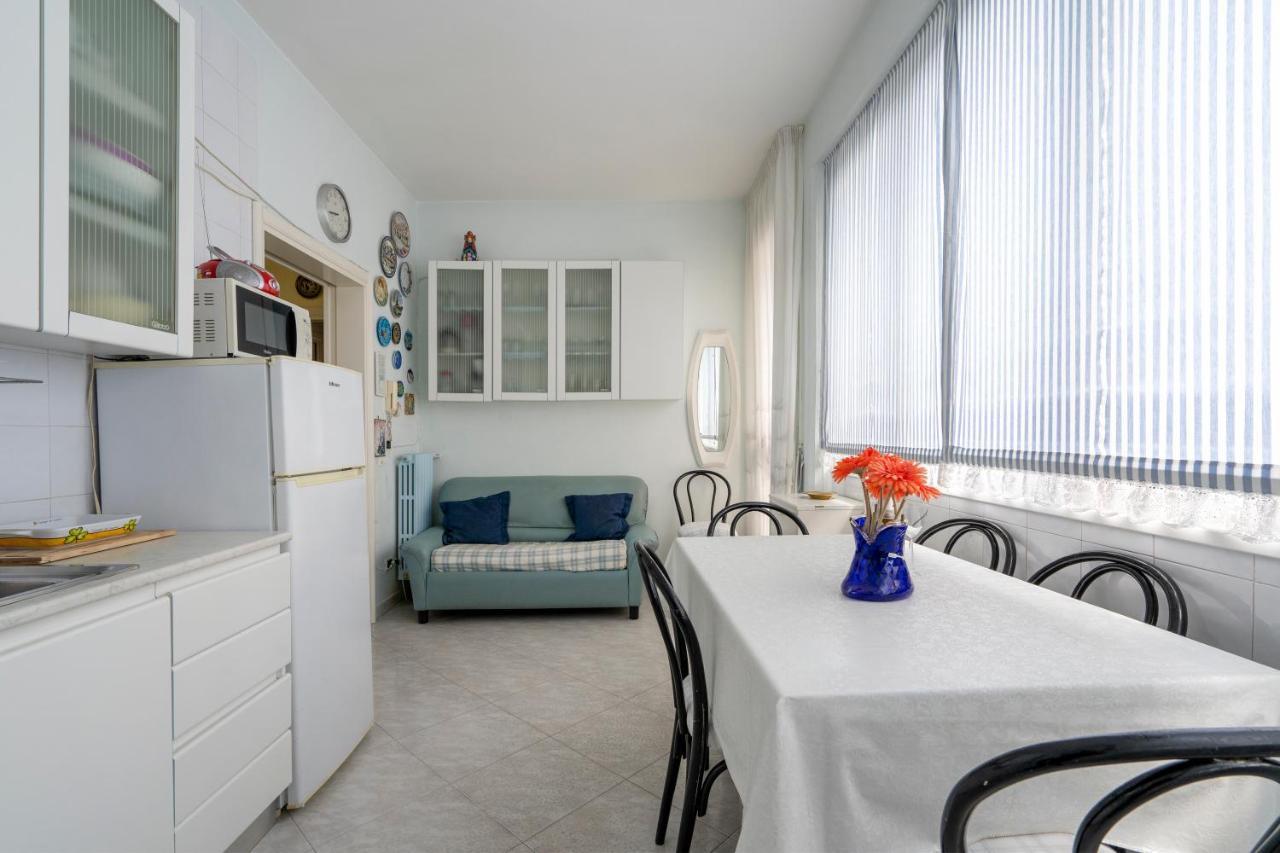 Grazia Attic Apartment With Terrace Trani Exterior foto